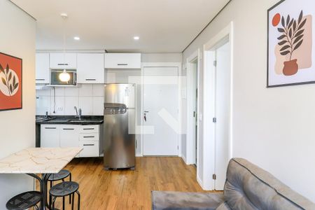 Sala de apartamento para alugar com 2 quartos, 34m² em Santo Amaro, São Paulo