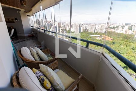 Apartamento à venda com 147m², 3 quartos e 3 vagas Apartamento à venda com 147m², 3 quartos e 3 vagasVaranda da Sala