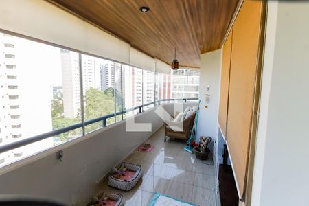 Apartamento à venda com 147m², 3 quartos e 3 vagas Apartamento à venda com 147m², 3 quartos e 3 vagasVaranda da Sala