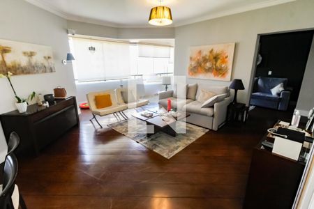 Apartamento à venda com 147m², 3 quartos e 3 vagas Apartamento à venda com 147m², 3 quartos e 3 vagasSala