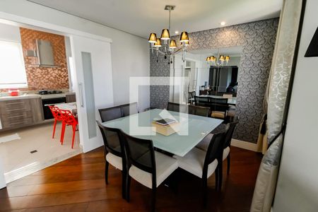 Apartamento à venda com 147m², 3 quartos e 3 vagas Apartamento à venda com 147m², 3 quartos e 3 vagasDetalhe Sala