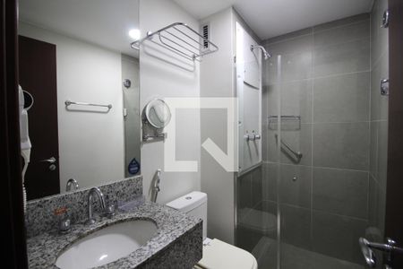Banheiro de kitnet/studio para alugar com 1 quarto, 20m² em Jacarepaguá, Rio de Janeiro