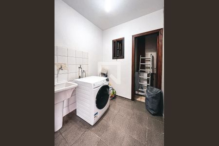 Casa à venda com 120m², 3 quartos e 2 vagasÁrea de Serviço