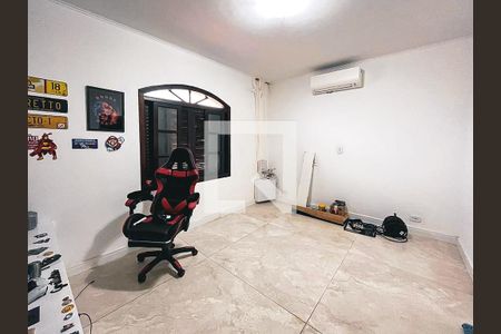 Casa à venda com 120m², 3 quartos e 2 vagasQuarto 3