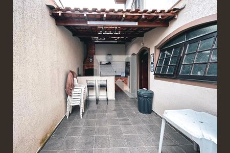 Casa à venda com 120m², 3 quartos e 2 vagasÁrea Externa