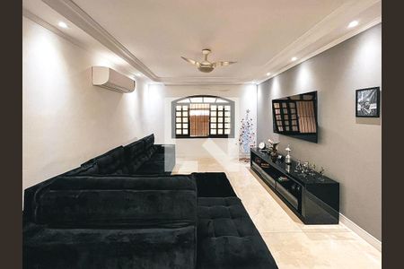 Sala de casa à venda com 3 quartos, 120m² em Rio Pequeno, São Paulo