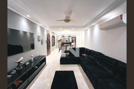 Sala de casa à venda com 3 quartos, 120m² em Rio Pequeno, São Paulo