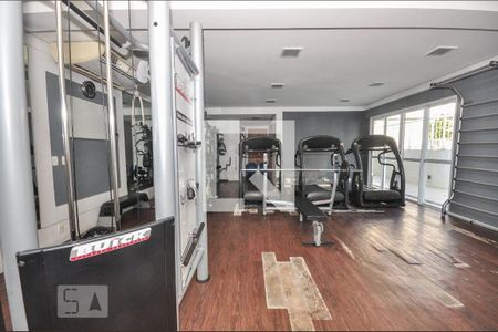 Apartamento à venda com 128m², 3 quartos e 2 vagas Apartamento à venda com 128m², 3 quartos e 2 vagasÁrea comum - Academia