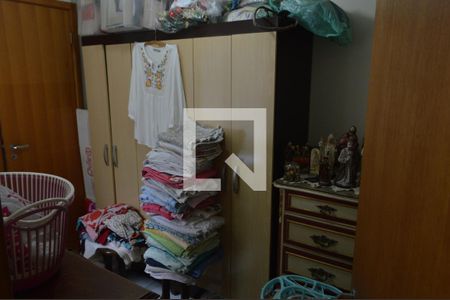 Apartamento à venda com 128m², 3 quartos e 2 vagas Apartamento à venda com 128m², 3 quartos e 2 vagasQuarto de Serviço