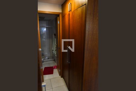 Apartamento à venda com 128m², 3 quartos e 2 vagas Apartamento à venda com 128m², 3 quartos e 2 vagasSuíte