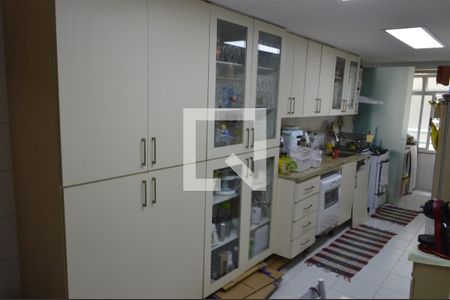 Apartamento à venda com 128m², 3 quartos e 2 vagas Apartamento à venda com 128m², 3 quartos e 2 vagasCozinha