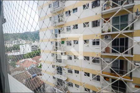 Apartamento à venda com 76m², 2 quartos e 1 vaga Apartamento à venda com 76m², 2 quartos e 1 vagaVista da Suíte