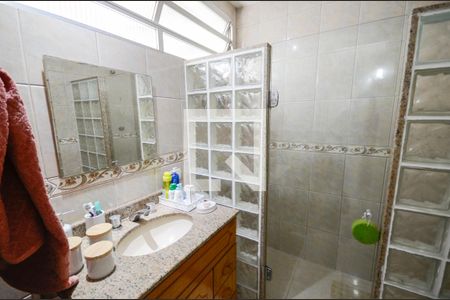 Apartamento à venda com 76m², 2 quartos e 1 vaga Apartamento à venda com 76m², 2 quartos e 1 vagaBanheiro da Suíte