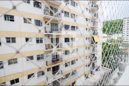 Apartamento à venda com 76m², 2 quartos e 1 vaga Apartamento à venda com 76m², 2 quartos e 1 vagaVista do Quarto