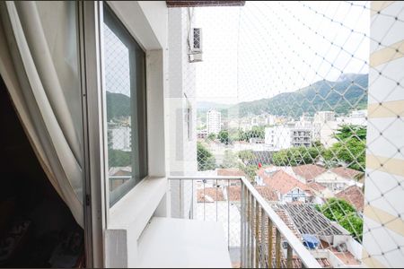 Apartamento à venda com 76m², 2 quartos e 1 vaga Apartamento à venda com 76m², 2 quartos e 1 vagaVaranda da Sala