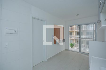 Sala/Cozinha de apartamento para alugar com 1 quarto, 28m² em Socorro, São Paulo