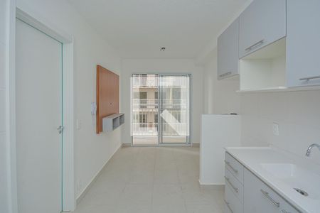 Sala/Cozinha de apartamento para alugar com 1 quarto, 28m² em Socorro, São Paulo