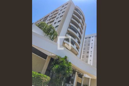 Apartamento para alugar com 64m², 2 quartos e 1 vaga Apartamento para alugar com 64m², 2 quartos e 1 vagaFachada