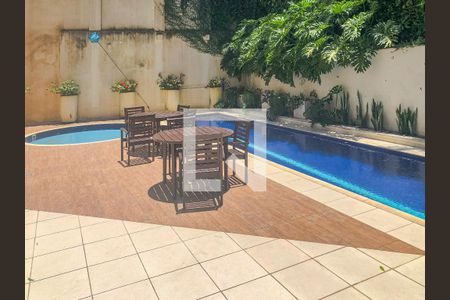 Apartamento para alugar com 64m², 2 quartos e 1 vaga Apartamento para alugar com 64m², 2 quartos e 1 vagaPiscina