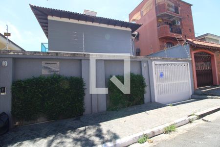 Casa de condomínio para alugar com 151m², 2 quartos e 2 vagasFachada