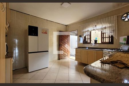 Casa à venda com 200m², 2 quartos e 2 vagasCozinha