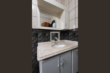 Casa à venda com 200m², 2 quartos e 2 vagasBanheiro