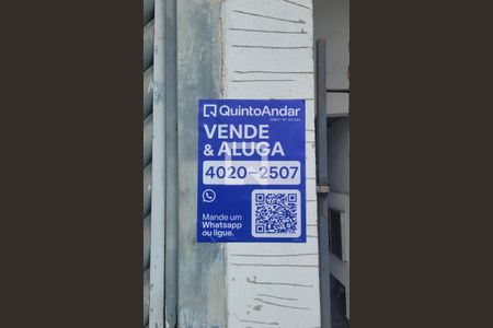 Casa à venda com 200m², 2 quartos e 2 vagasFachada