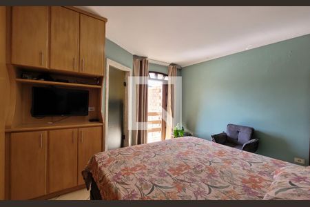 Casa à venda com 200m², 2 quartos e 2 vagasSuíte