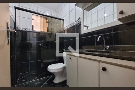 Casa à venda com 200m², 2 quartos e 2 vagasBanheiro - Casa 2