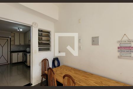 Casa à venda com 200m², 2 quartos e 2 vagasVista