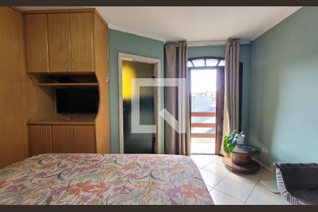 Casa à venda com 200m², 2 quartos e 2 vagasSuíte