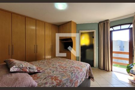 Suíte de casa para alugar com 2 quartos, 200m² em Jardim Teles de Menezes, Santo André