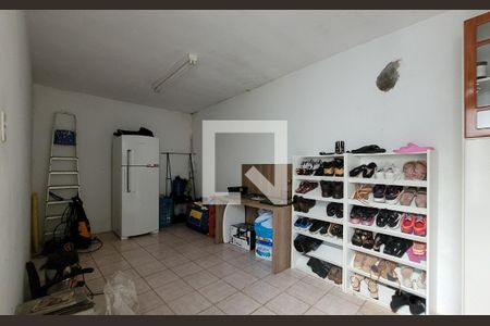 Casa à venda com 200m², 2 quartos e 2 vagasQuarto de serviço