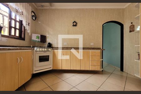 Casa à venda com 200m², 2 quartos e 2 vagasCozinha