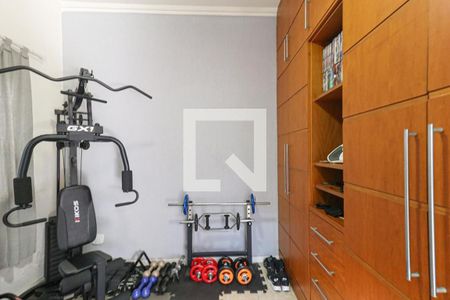 Casa à venda com 240m², 5 quartos e 2 vagasQuarto 2