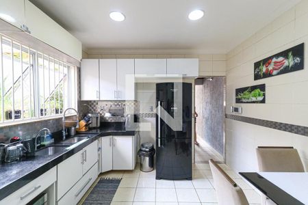 Casa à venda com 240m², 5 quartos e 2 vagasCozinha