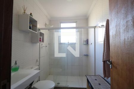 Casa à venda com 240m², 5 quartos e 2 vagasBanheiro Social 2