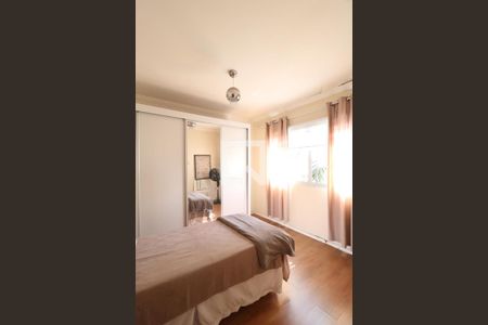 Casa à venda com 240m², 5 quartos e 2 vagasQuarto 4