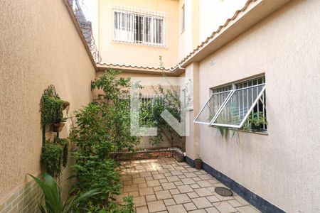 Casa à venda com 240m², 5 quartos e 2 vagasQuintal