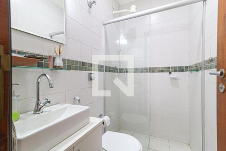 Casa à venda com 240m², 5 quartos e 2 vagasBanheiro de Serviço