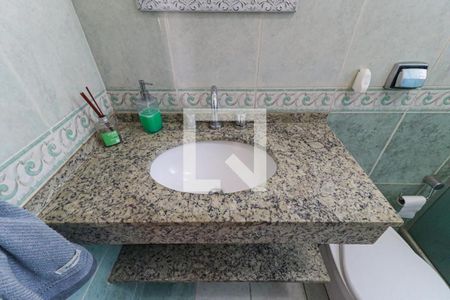 Casa à venda com 240m², 5 quartos e 2 vagasBanheiro Social