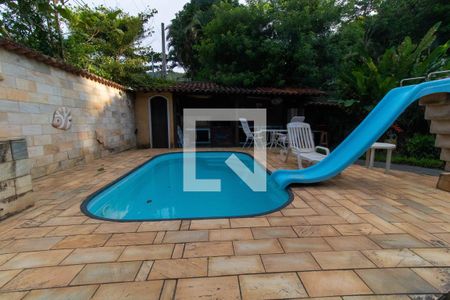 Casa à venda com 500m², 3 quartos e 2 vagasPiscina