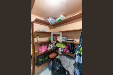 Casa à venda com 500m², 3 quartos e 2 vagasCloset da suíte