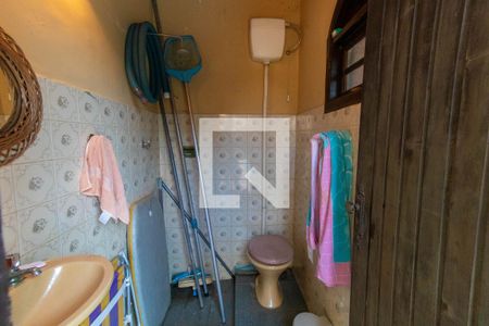 Casa à venda com 500m², 3 quartos e 2 vagas Casa à venda com 500m², 3 quartos e 2 vagasBanheiro Externo