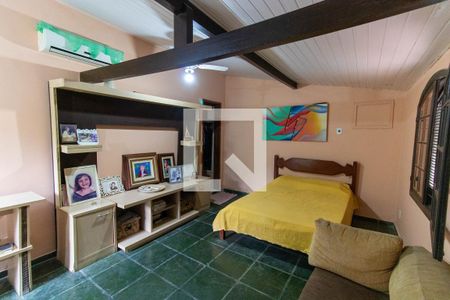 Casa à venda com 500m², 3 quartos e 2 vagas Casa à venda com 500m², 3 quartos e 2 vagasSuíte