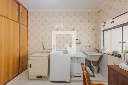 Casa para alugar com 450m², 3 quartos e 6 vagasÁrea de Serviço