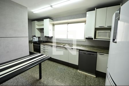 Apartamento para alugar com 145m², 3 quartos e 2 vagasCozinha