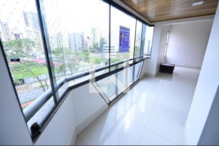 Apartamento para alugar com 145m², 3 quartos e 2 vagasVaranda - Sala