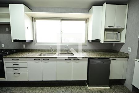 Apartamento para alugar com 145m², 3 quartos e 2 vagasCozinha