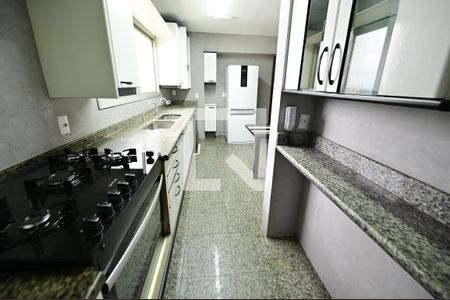 Apartamento para alugar com 145m², 3 quartos e 2 vagasCozinha